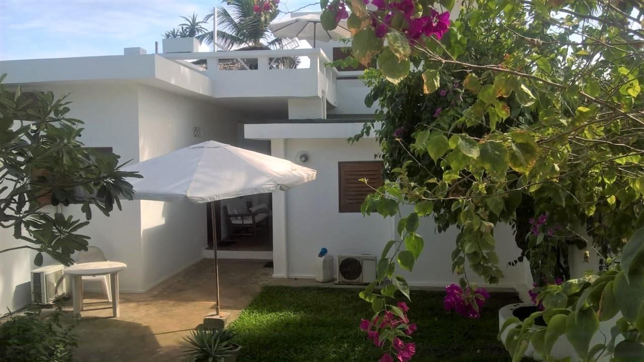 Hotel La Maison Blanche Assinie Exteriér fotografie